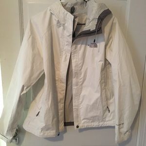 North face white jacket